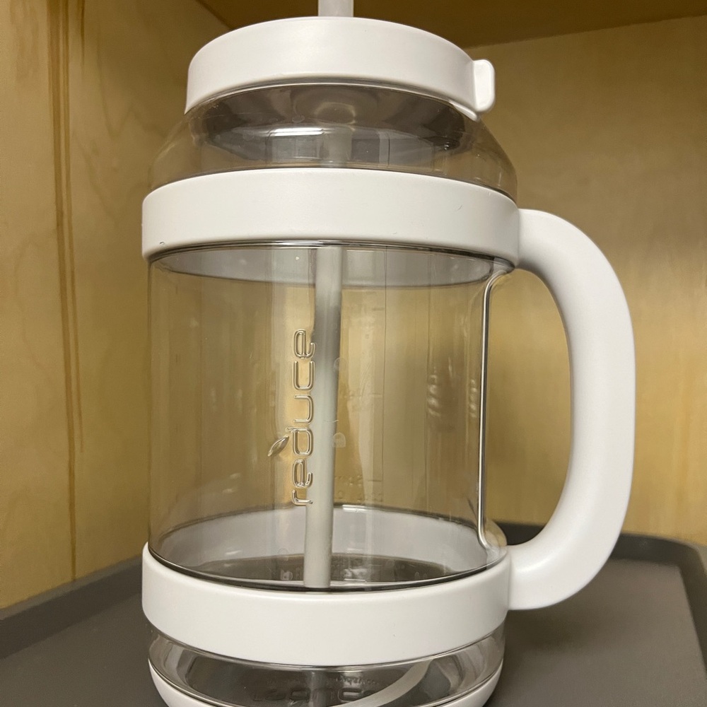 Gray and Clear Leakproof Reduce Water Jug